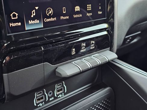 New 2026 RAM 1500 Laramie RWD image 13