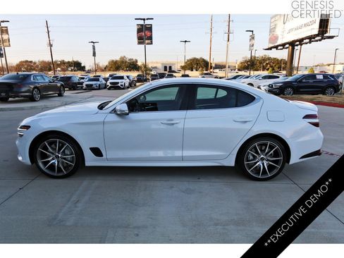 Used 2026 Genesis G70 2.5T image 5