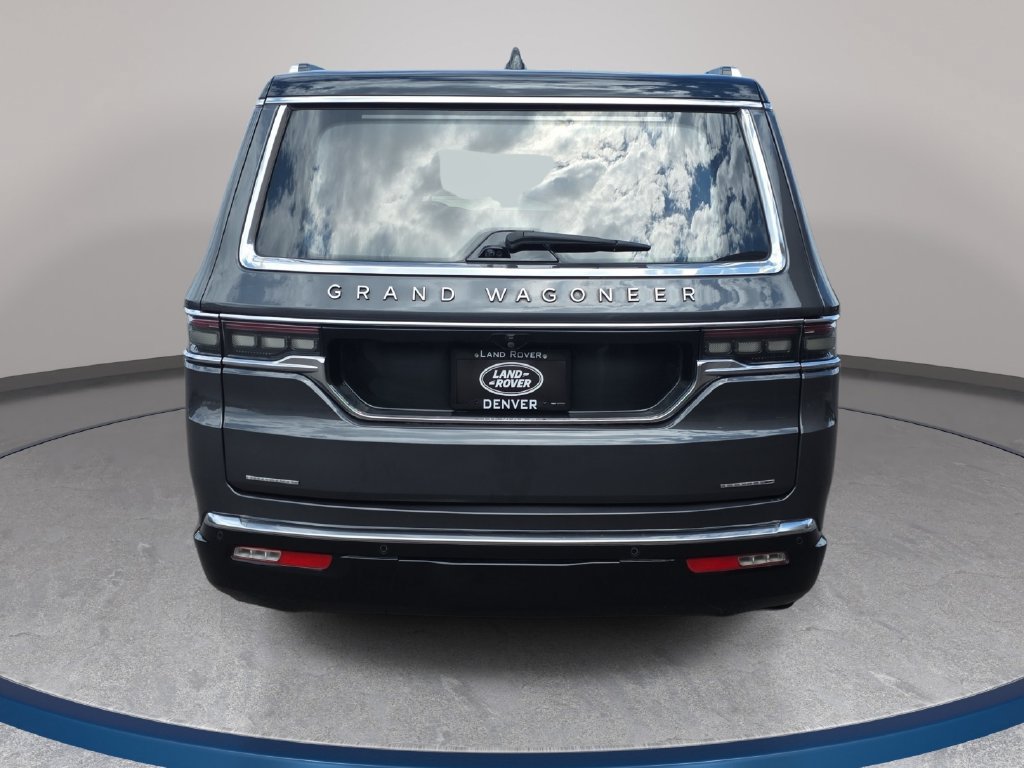 Used 2023 Jeep Grand Wagoneer Series III AWD/4WD image 7