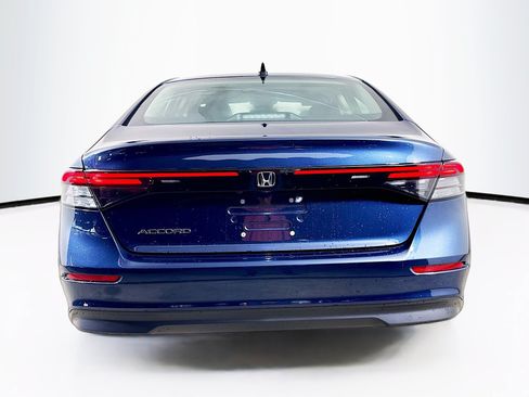 Used 2025 Honda Accord SE image 31