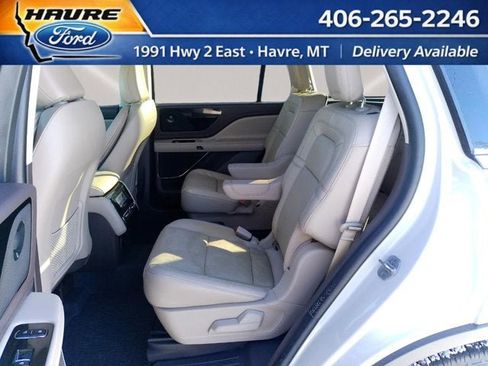 Used 2023 Lincoln Aviator Reserve w/ Class IV Trailer Tow Package AWD/4WD image 14