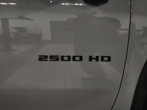 Used 2024 Chevrolet Silverado 2500 ZR2 w/ ZR2 Bison Edition image 16