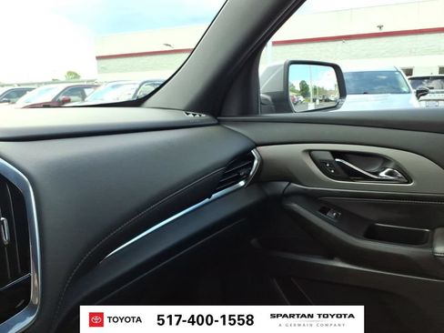Used 2023 Chevrolet Traverse LT AWD/4WD image 21