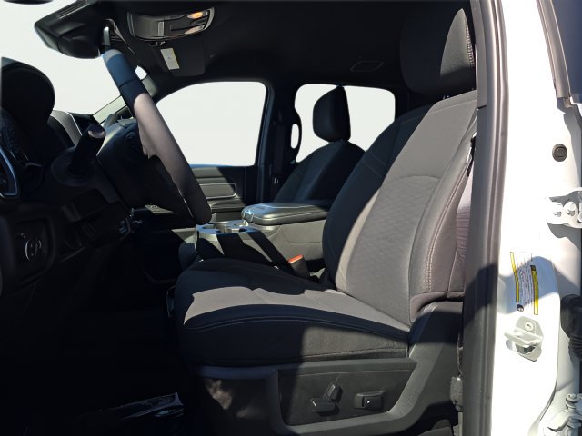 Certified 2025 RAM 2500 Big Horn AWD/4WD image 10