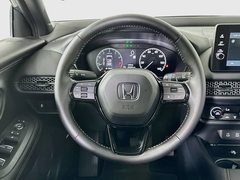 Used 2027 Honda HR-V Sport image 18