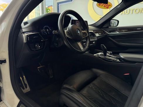 Used 2019 BMW M550i xDrive w/ Premium Package AWD/4WD image 13