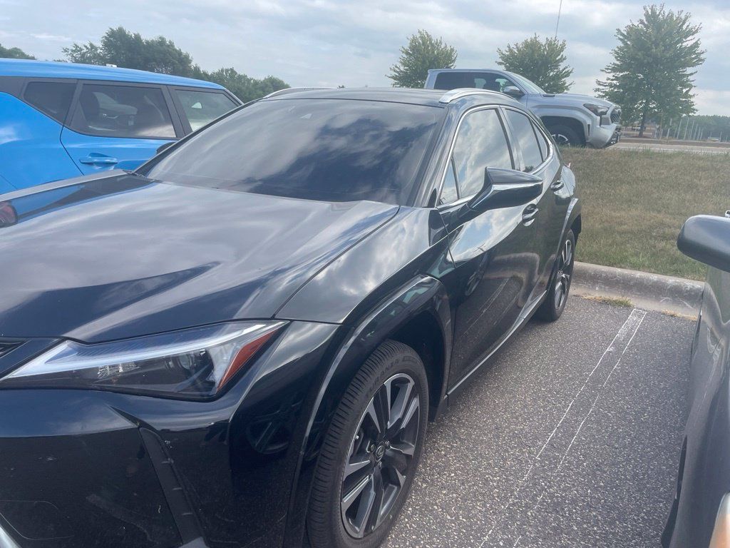 Used 2024 Lexus UX 250h AWD w/ Premium Package image 9