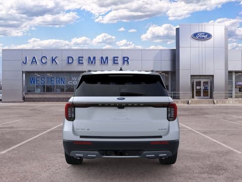 Used 2026 Ford Explorer Active w/ Active Comfort Package AWD/4WD image 28