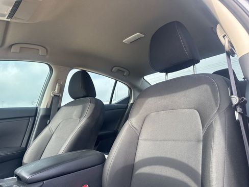 Used 2024 Nissan Sentra S w/ Lighting Package image 31