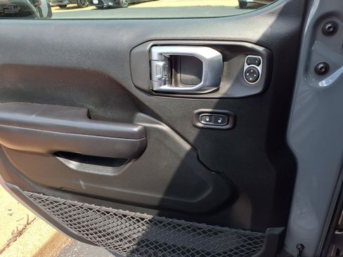 Used 2018 Jeep Wrangler Unlimited Rubicon AWD/4WD image 20