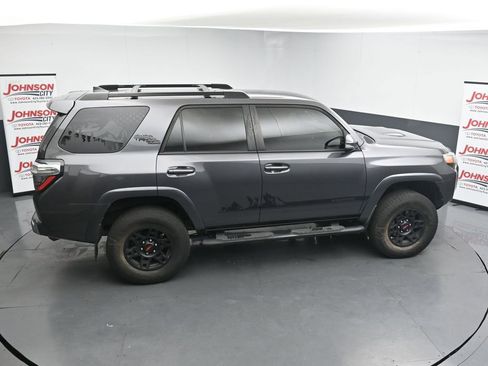 Used 2019 Toyota 4Runner TRD Off-Road Premium AWD/4WD image 28