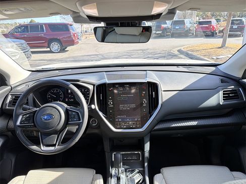 Used 2025 Subaru Ascent Premium w/ Premium Package image 21