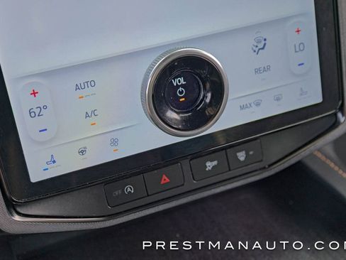 Used 2022 Ford Expedition Platinum image 37