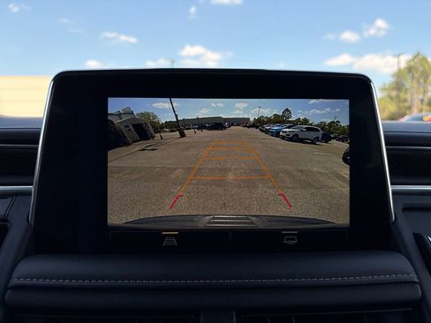 Used 2024 Chevrolet Tahoe Premier image 13