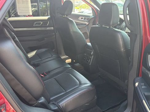 Used 2018 Ford Explorer Sport w/ Equipment Group 401A AWD/4WD image 18
