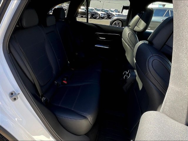 Used 2026 Mercedes-Benz GLC 300 4MATIC image 27