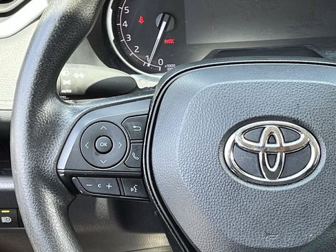 Used 2024 Toyota RAV4 XLE FWD image 12