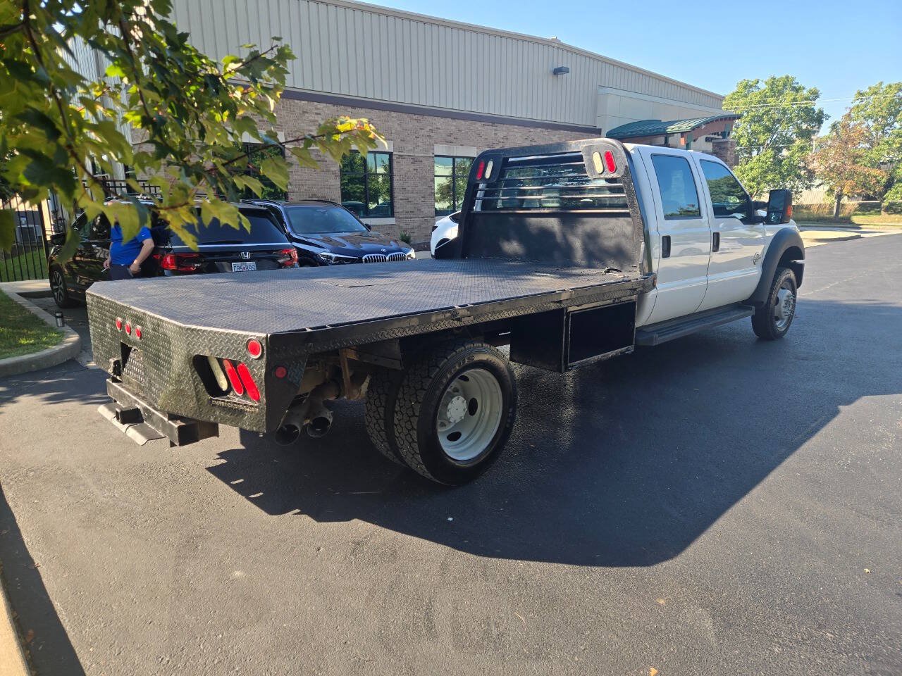 Used 2016 Ford F550 4x4 Crew Cab Super Duty image 7