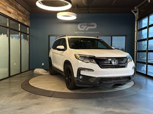 Used 2021 Honda Pilot Black Edition image 1