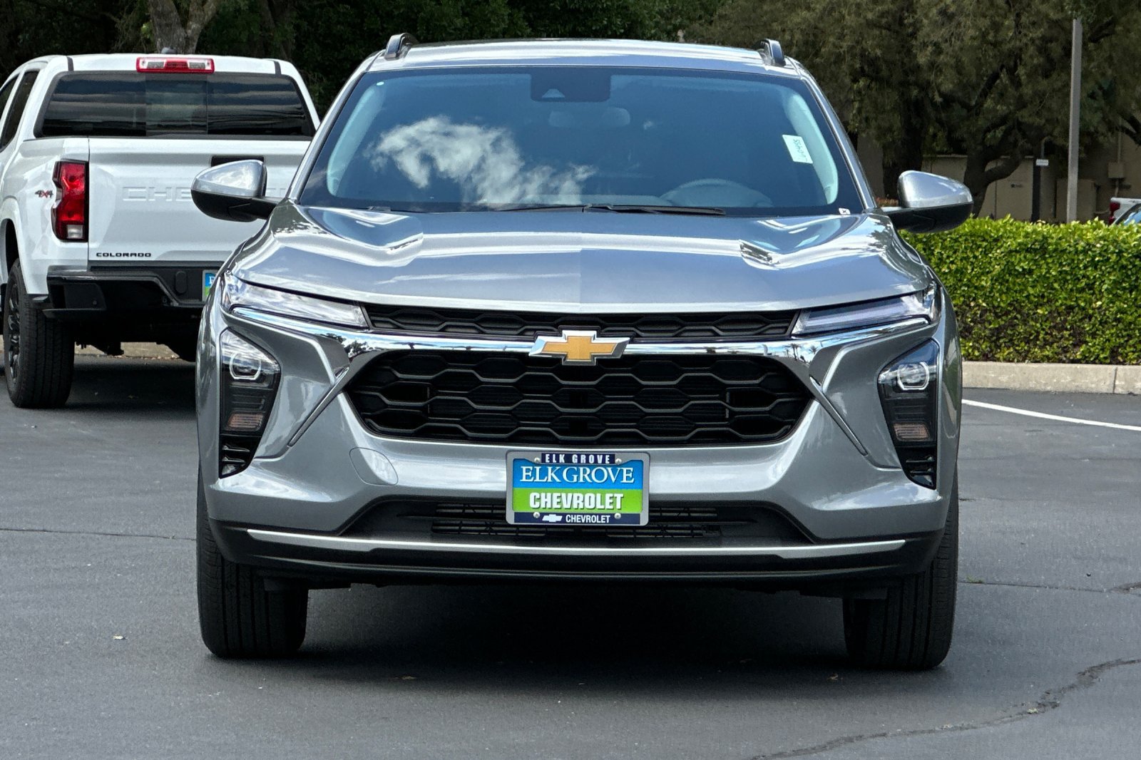 New 2026 Chevrolet Trax LT w/ Driver Confidence Package FWD image 8