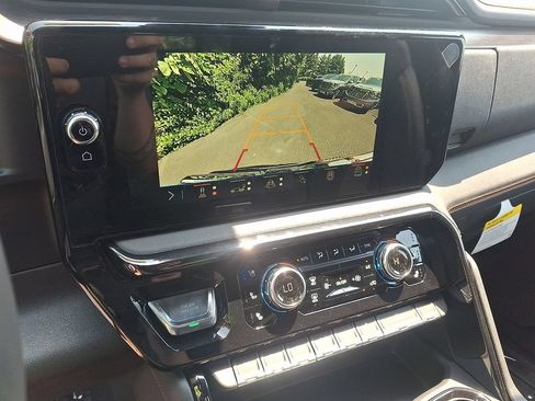 New 2026 GMC Sierra 1500 AT4 w/ AT4 Premium Package AWD/4WD image 12