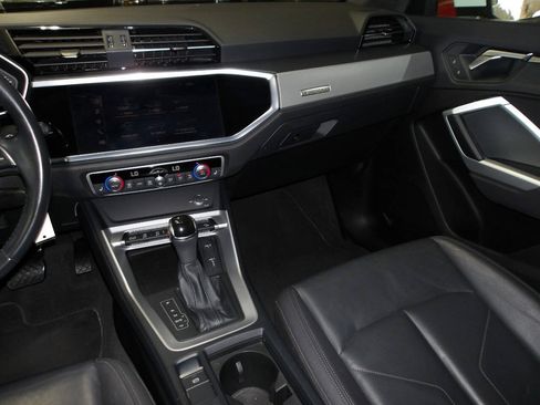 Used 2019 Audi Q3 2.0T Premium AWD/4WD image 13
