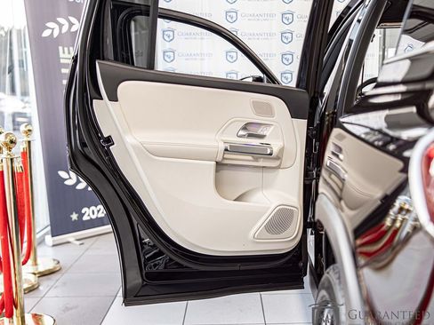 Used 2023 Mercedes-Benz EQB 250+ w/ Exclusive Package image 34