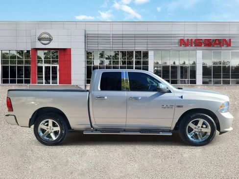 Used 2017 RAM 1500 Express w/ Express Value Package image 3