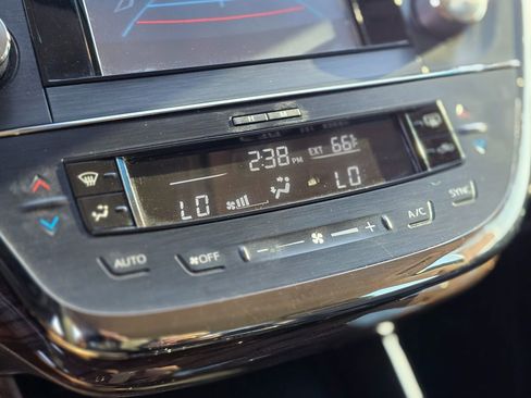 Used 2015 Toyota Avalon XLE Touring image 28