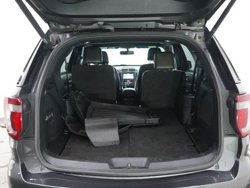 Used 2017 Ford Explorer Sport w/ Equipment Group 401A AWD/4WD image 16