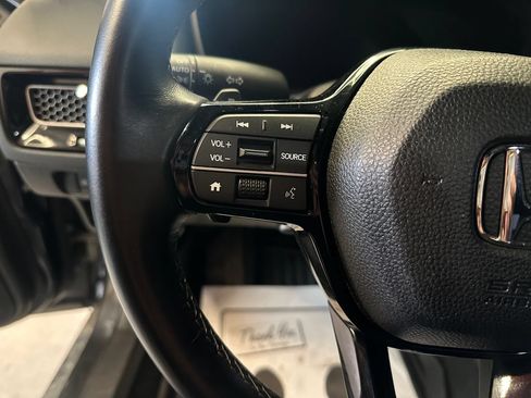 Used 2025 Honda Civic Sport image 11