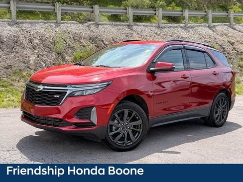 Used 2024 Chevrolet Equinox RS w/ RS Leather Package AWD/4WD image 2