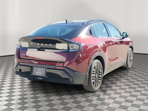 New 2026 Nissan Leaf Platinum+ w/ Cargo Package (Platinum+) image 2