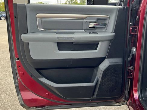 Used 2018 RAM 1500 Outdoorsman image 27