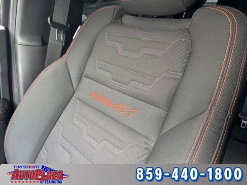 Used 2025 Nissan Frontier PRO-4X AWD/4WD image 42