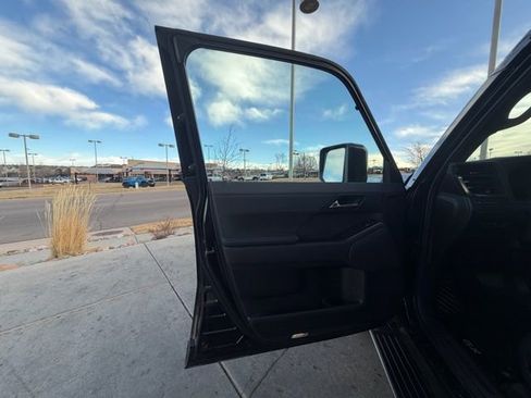 Used 2024 Lexus GX 550 w/ Accessory Package (Z1) image 10