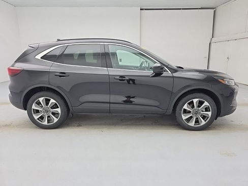 Used 2025 Ford Escape Platinum image 12