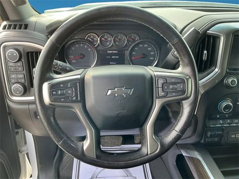 Used 2019 Chevrolet Silverado 1500 LT Trail Boss image 2