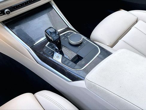 Used 2019 BMW 330i xDrive 330i xDrive w/ Driving Assistance Package image 17