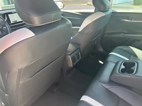 Used 2025 Toyota Camry SE w/ Convenience Package AWD/4WD image 17