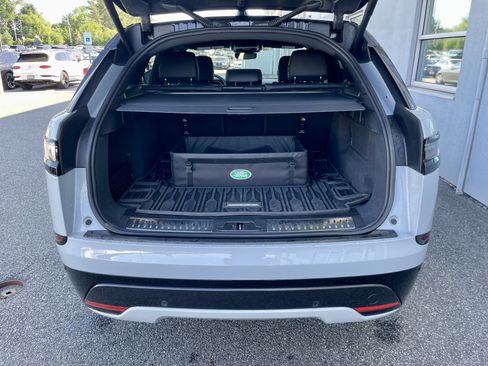 Certified 2026 Land Rover Range Rover Velar Dynamic SE AWD/4WD image 36
