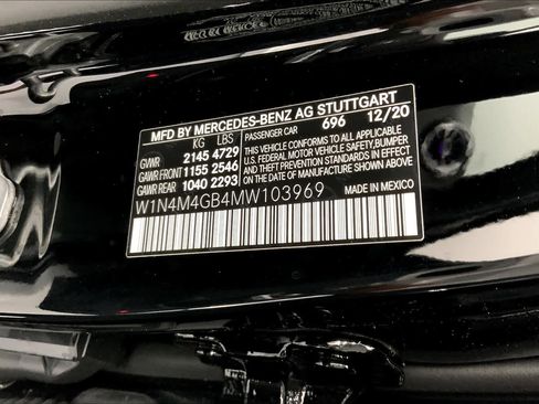 Certified 2021 Mercedes-Benz GLB 250 image 32