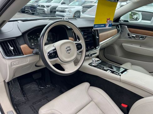Used 2018 Volvo S90 T8 Inscription w/ Convenience Package AWD/4WD image 25