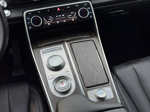 Used 2024 Genesis GV80 2.5T image 17