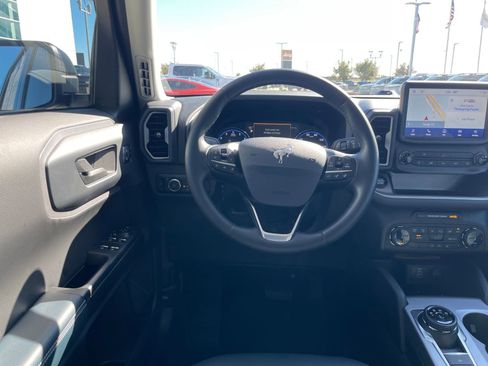 Used 2024 Ford Bronco Sport Outer Banks w/ Tech Package image 14