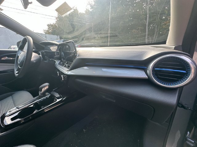 Used 2024 Chevrolet Trax LT FWD image 39