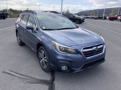 Used 2018 Subaru Outback 2.5i Limited image 1