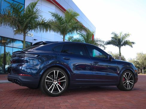 Used 2024 Porsche Cayenne S image 20