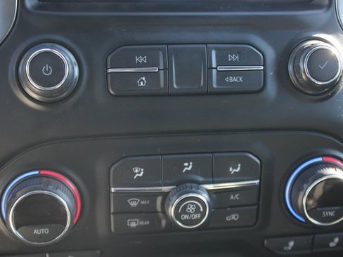 Used 2021 Chevrolet Silverado 1500 LT w/ Convenience Package II image 8