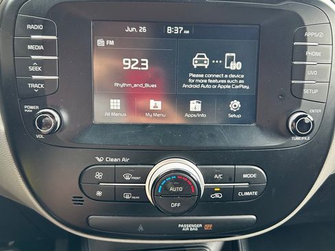 Used 2018 Kia Soul + FWD image 14